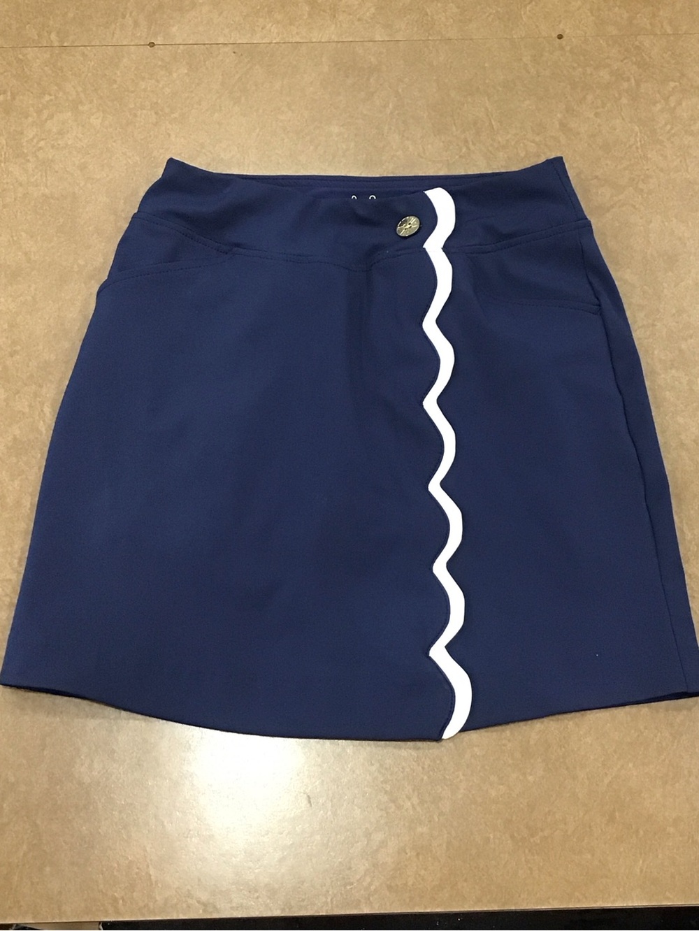EUC Lilly Pulitzer Golf Navy Colette White Scallop Hem Knit Skort SZ 00